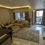 Charming Brand New Apartment 519