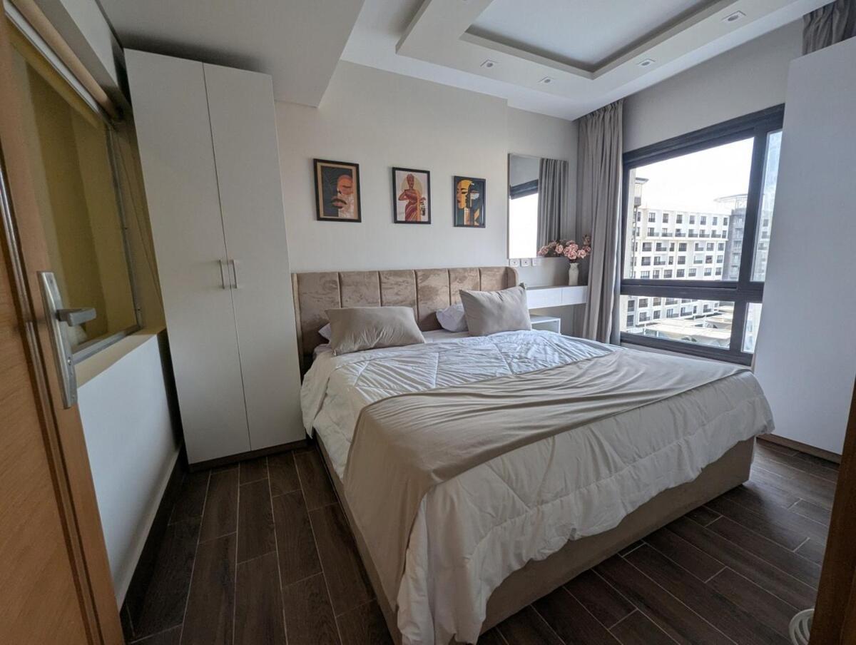 Charming Brand New 519 Apartment *